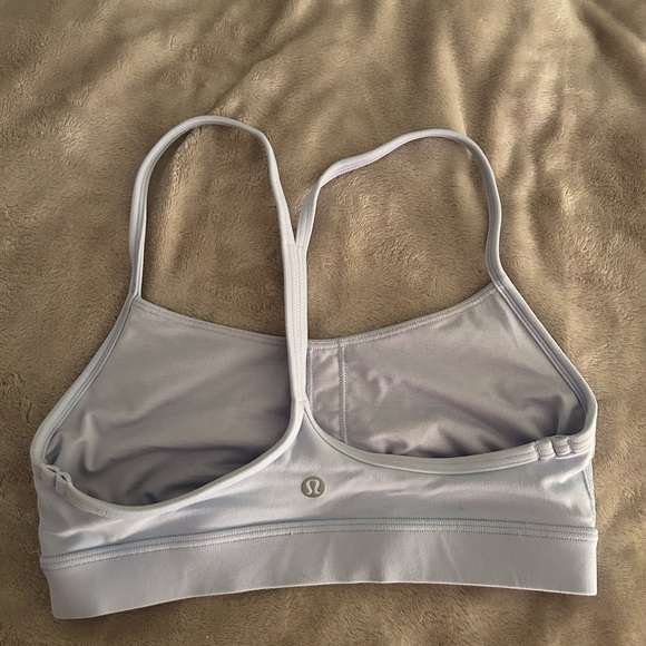 LULULEMON flow bra never worn (NO PADS) - Picture 2 of 2
